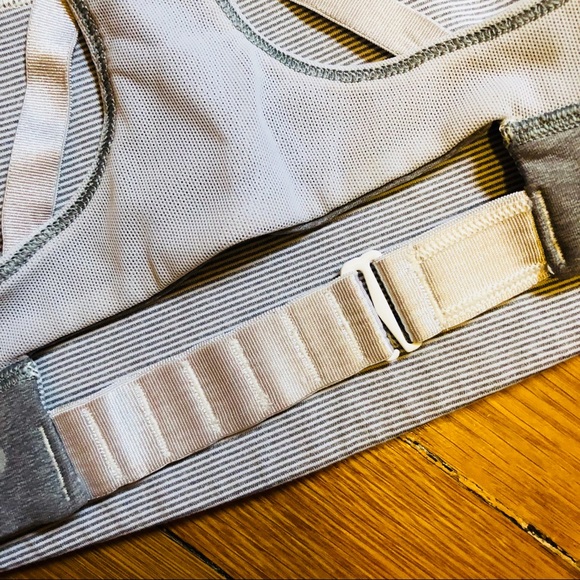 Lululemon adjustable sports bra - Picture 5 of 5